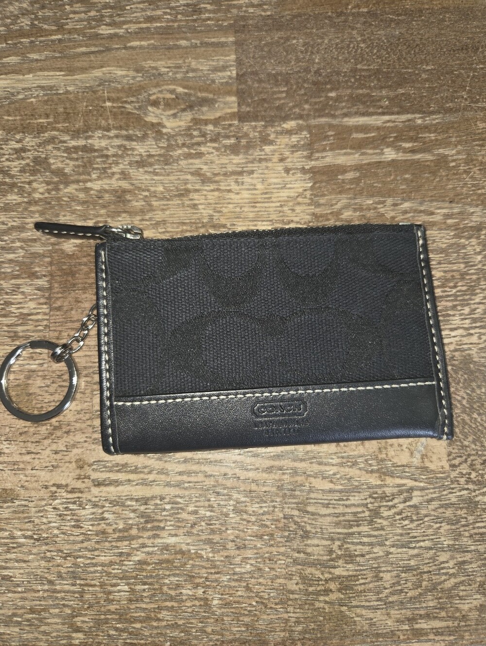 Nwot Coach Zippered Card Holder